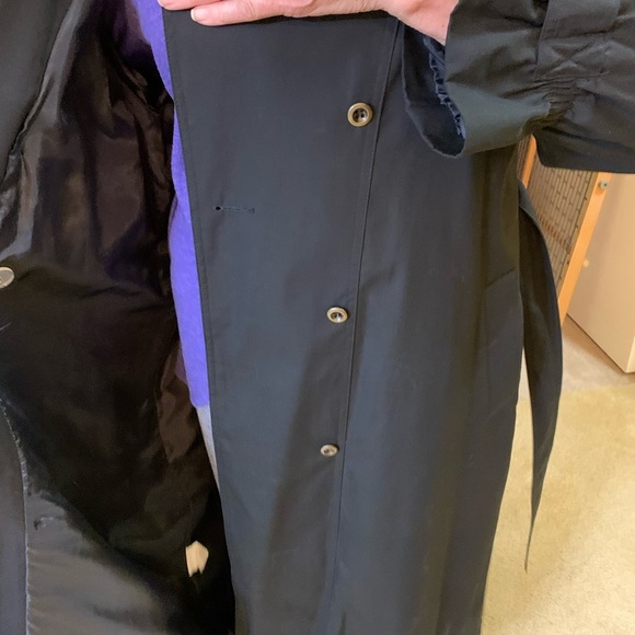 Collection Elegante Trench coat above ankle length - Picture 10 of 16